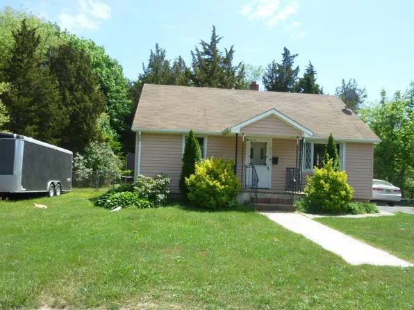 216 Otis Ave, Tuckerton, NJ 08087