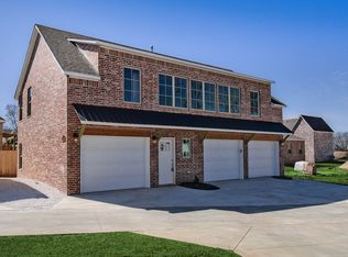 65 N Bibury Ln #A, Fayetteville, AR 72704