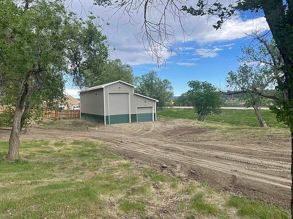 2nd image of 1005 3rd Ave