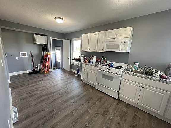 5th image of 315 Brim St