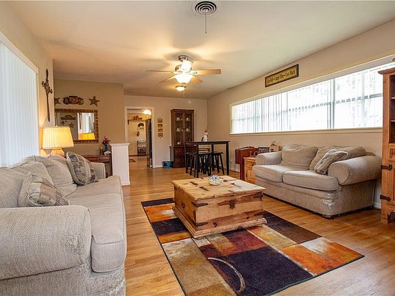 5th image of 1813 Morningside Dr