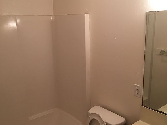 5th image of 2111 NW Lindy Ave APT E5
