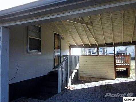 4th image of 2118 Lloyd Ave
