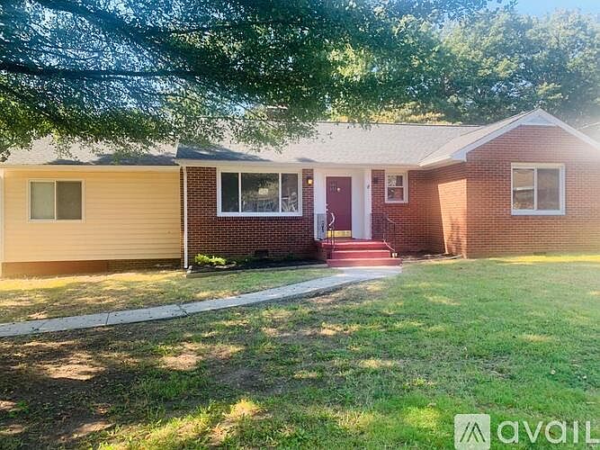 1st image of 21628 Magnolia Ave