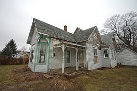 1st image of 277 N Center St