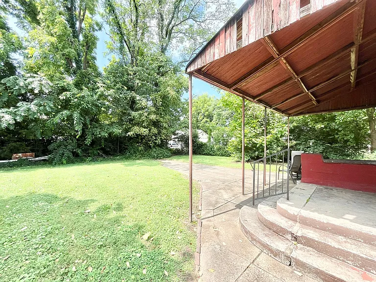 2130 Portland Ave — Photo 19