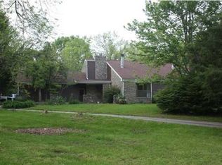 1205 Weible Rd, Crestwood, KY 40014