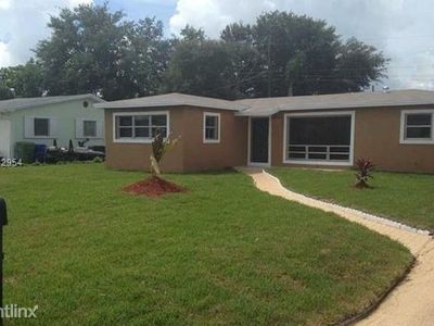 6941 SW 14th St, Pembroke Pines, FL, 33023