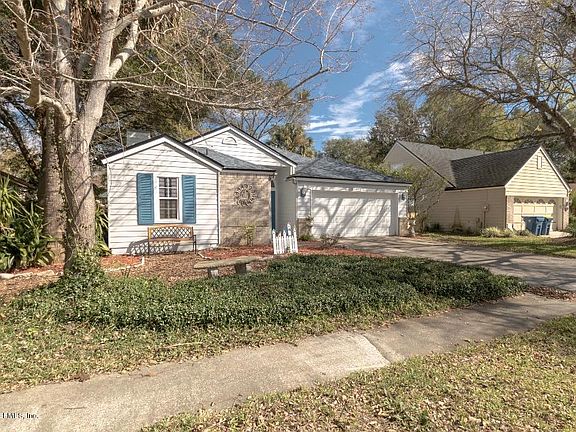 2nd image of 4863 Ashley Manor Way W