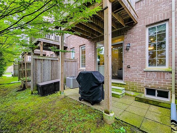 4th image of 257 Parkside Dr #16