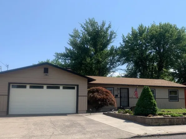 106 Windsor Way, Central Pt, OR 97502