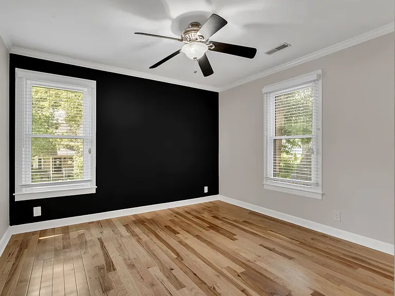 221 Adams Ct — Photo 31