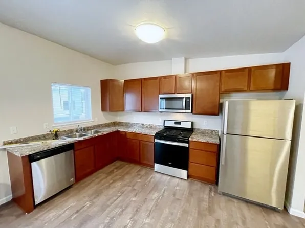131 Willow View Cir #135, Anchorage, AK 99504