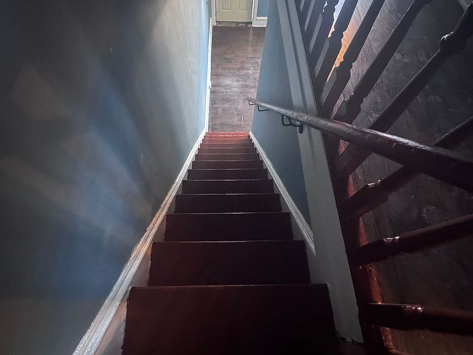 2nd image of 4116 N Darien St #1