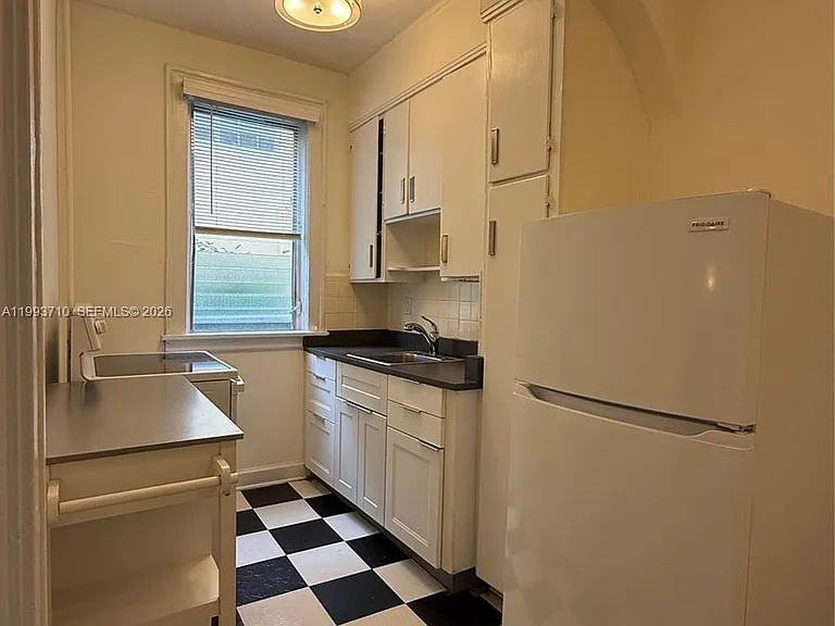 1361 Meridian Ave #4 — Photo 10