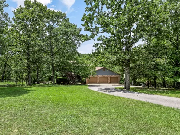 13781 Cedar Cir, Fayetteville, AR 72704