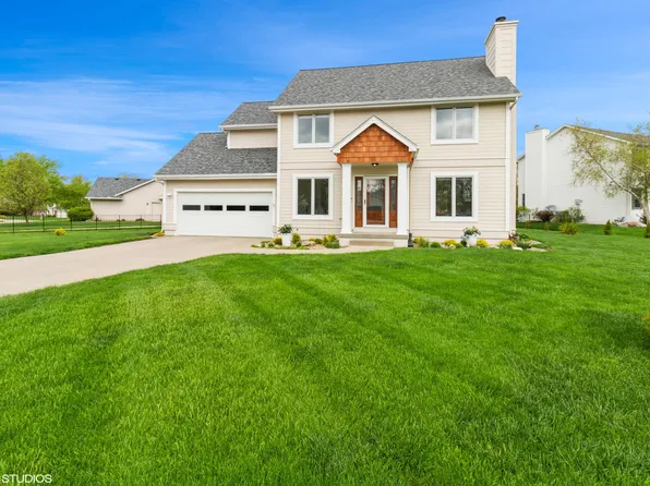 2921 Cypress Cir, Ames, IA 50014