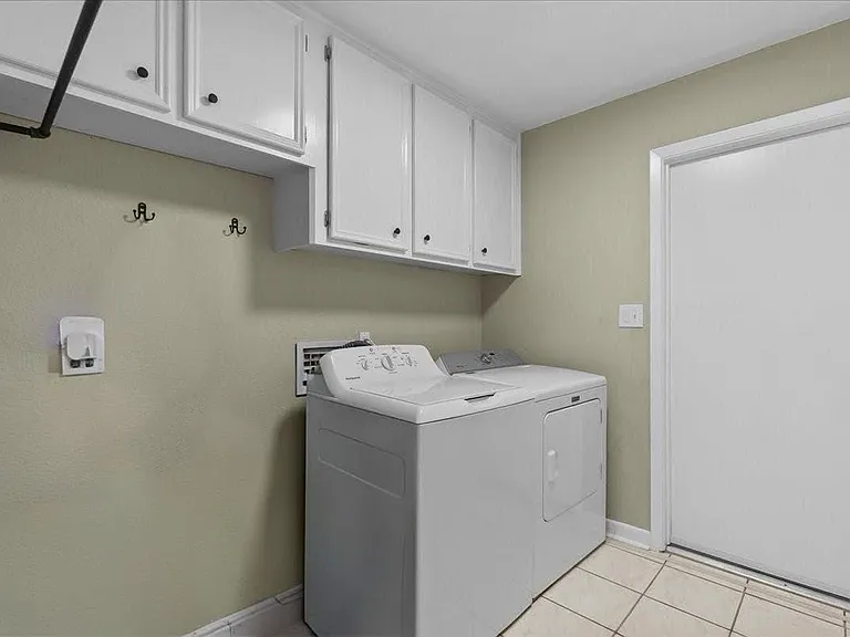 1626 Lake Bluff Dr — Photo 18