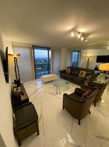 3675 N Country Club Dr APT 2306, Aventura, FL, 33180
