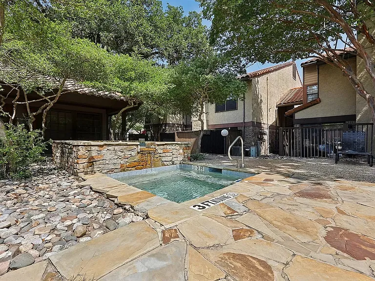 5757 E University Blvd #22B — Photo 18