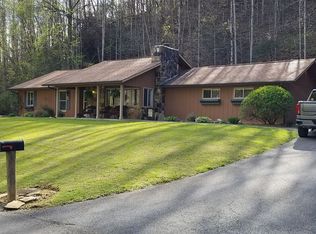735 Hidden Valley Rd, Gatlinburg, TN 37738