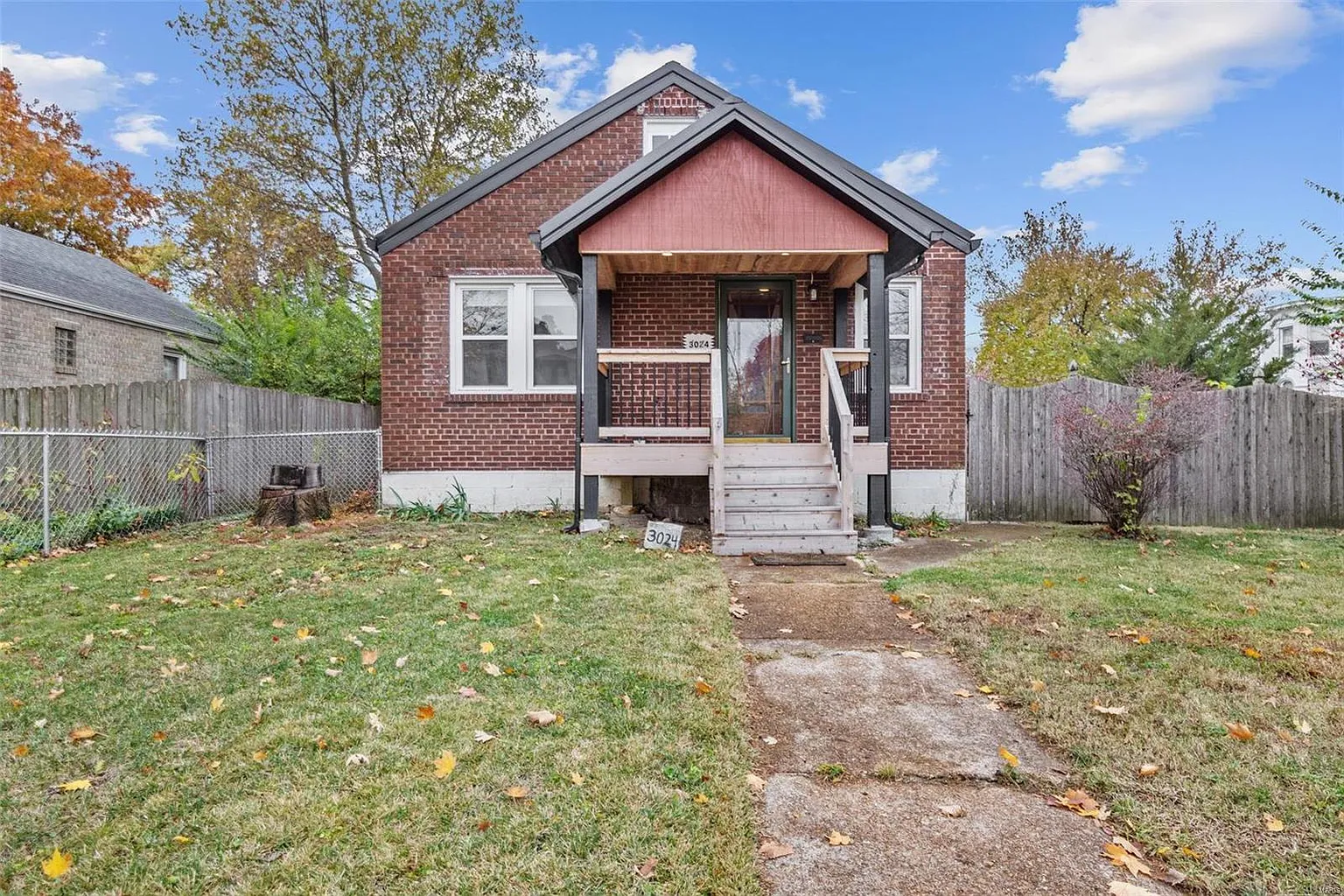 3024 Lafayette Ave photo 1