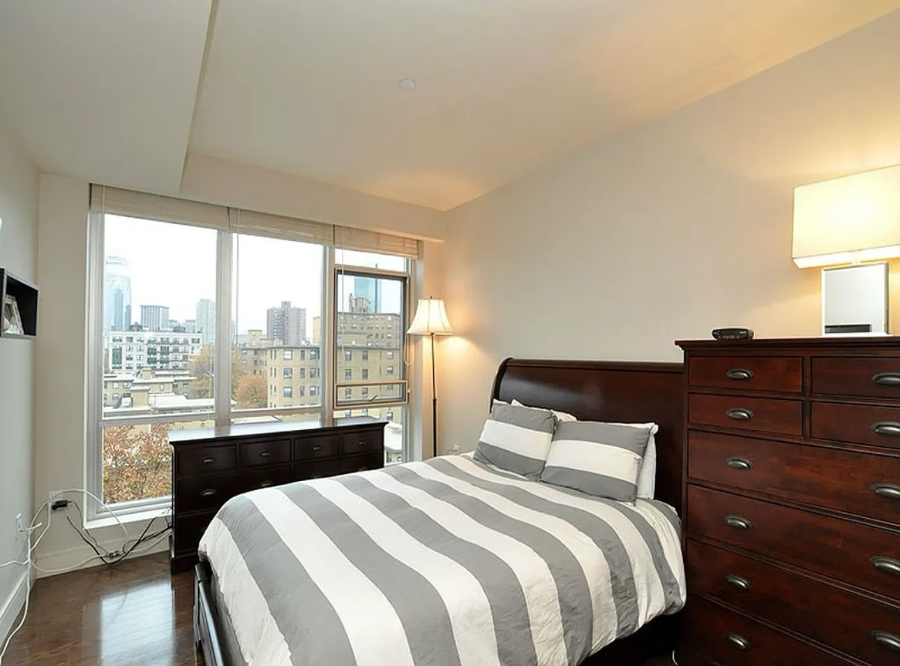 1 bed, 746 sqft, $3,500 — Photo 3