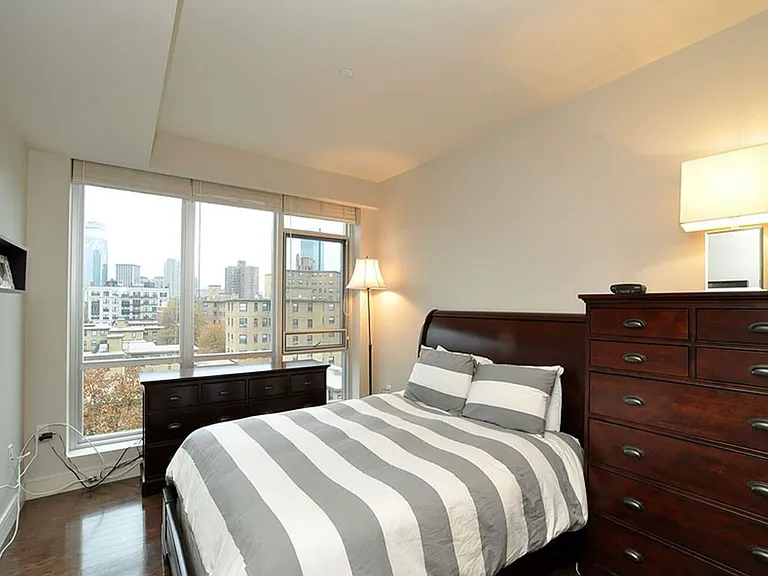700 Harrison Ave #506 — Photo 3