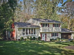 23 Starlight Dr, Morristown, NJ 07960