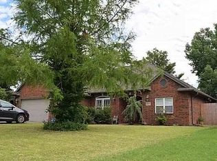 4707 Oakcrest Ave, Enid, OK 73703