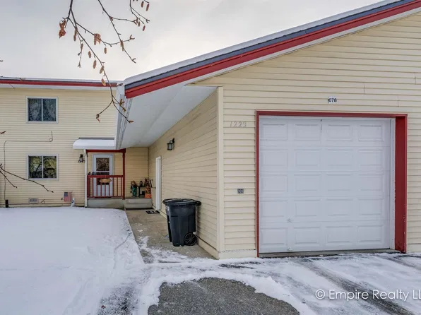 1229 Sutton Loop, Fairbanks, AK 99701