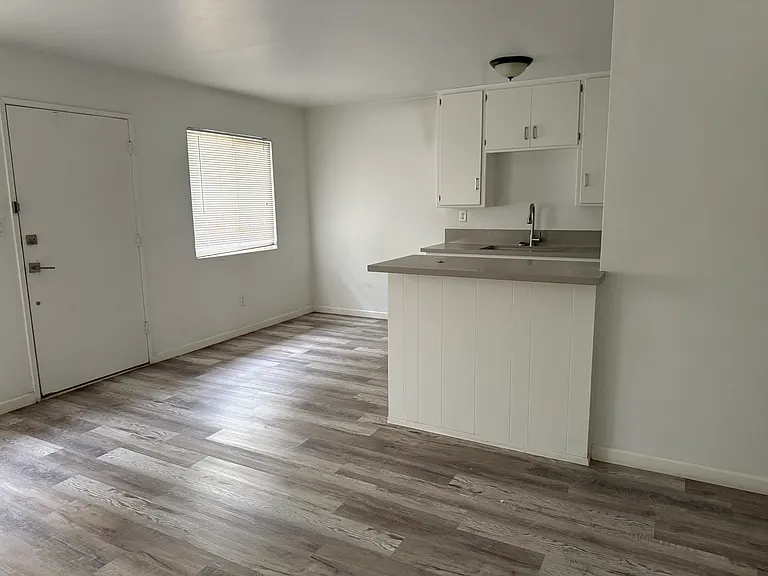 2117 G St #C — Photo 4