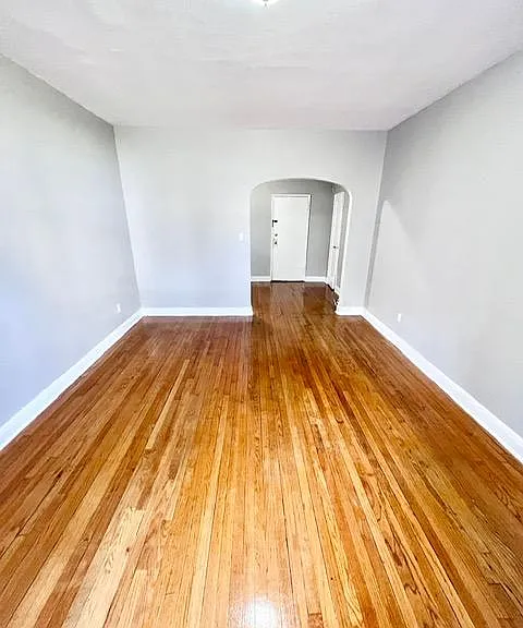 297 Lincoln Avenue — Photo 9