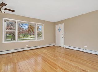 105 E Grove St Apartments, Lombard, IL 60148