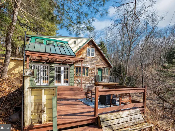401 Hill Church Rd, Boyertown, PA 19512
