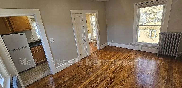 72 Linden St #101 — Photo 4