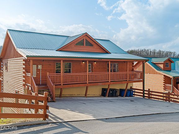 2nd image of 3310 Smoky Ridge Way