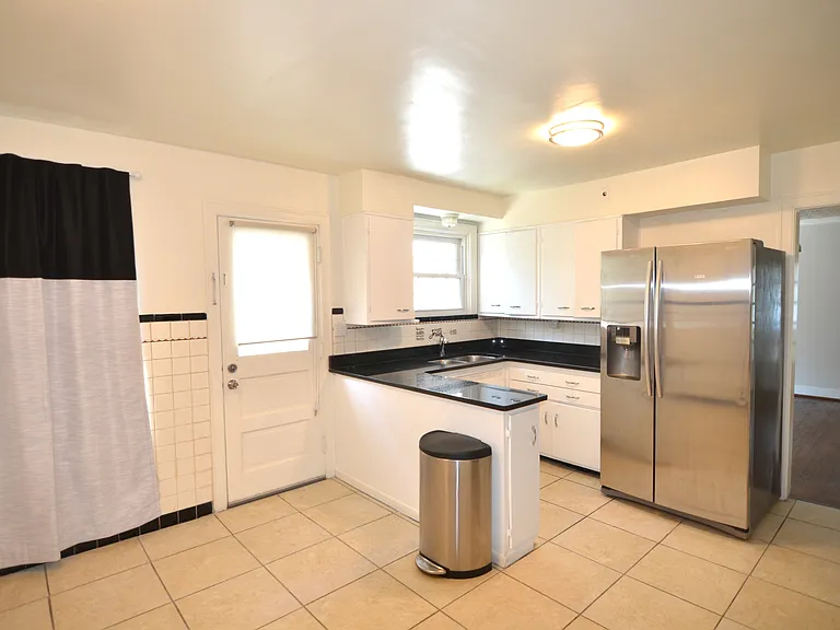 7620 Montgomery Rd — Photo 9