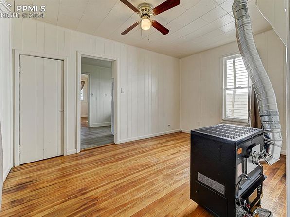 colorado-springs-colorado-243806642 picture