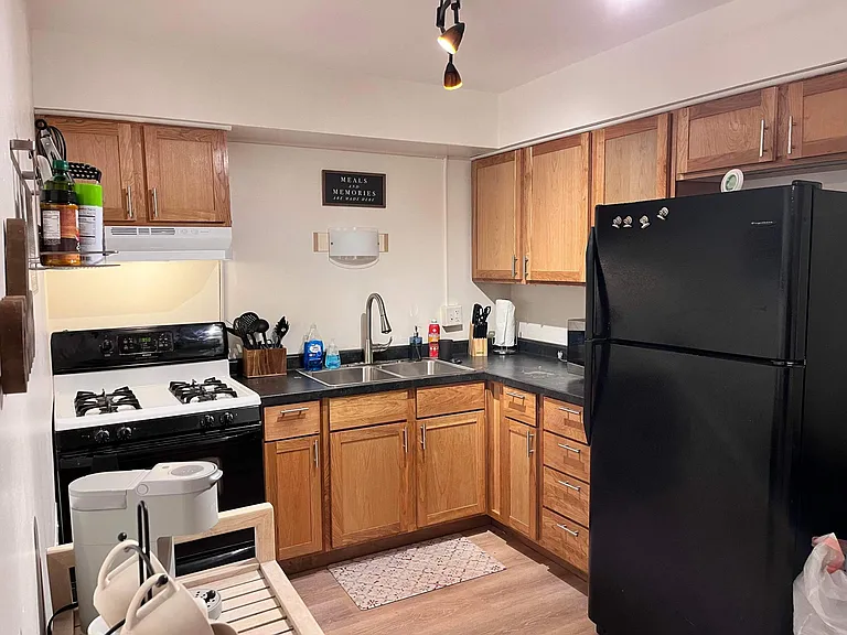 619 S 8th St #4 — Photo 5