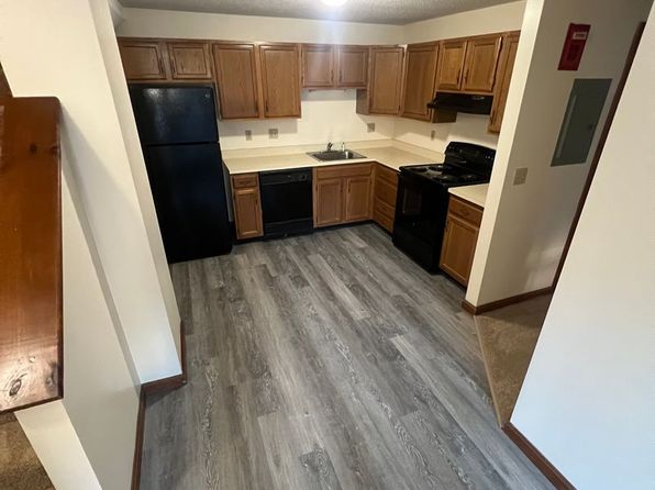 Merrimack Meadows, 13 Hummingbird Dr, Merrimack, NH 03054