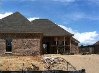 145 Amethyst Ln, Brandon, MS 39047