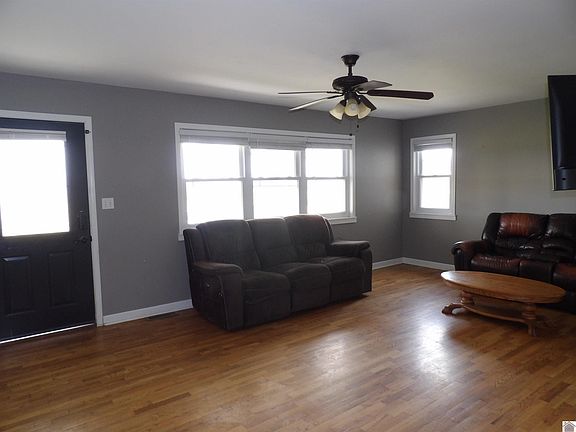 3rd image of 3162 Wingo Rd