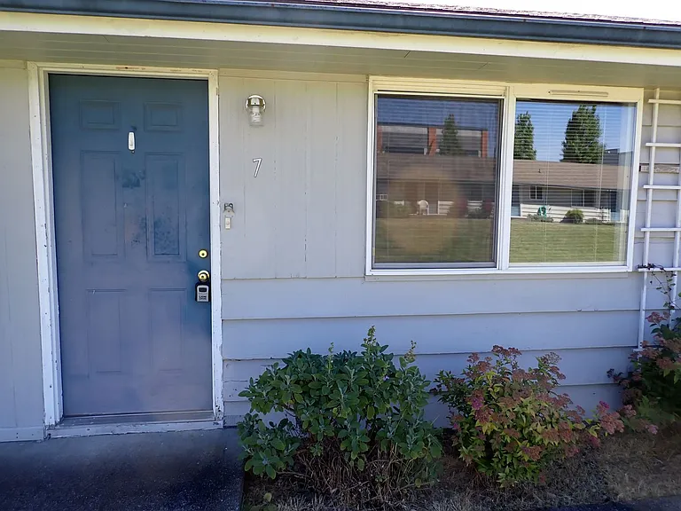 7317 150th St SW — Photo 17