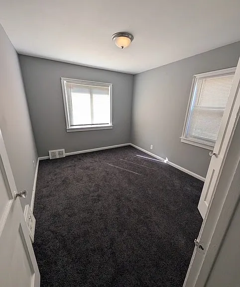 Oakman-Belleterre Apartments — Photo 24