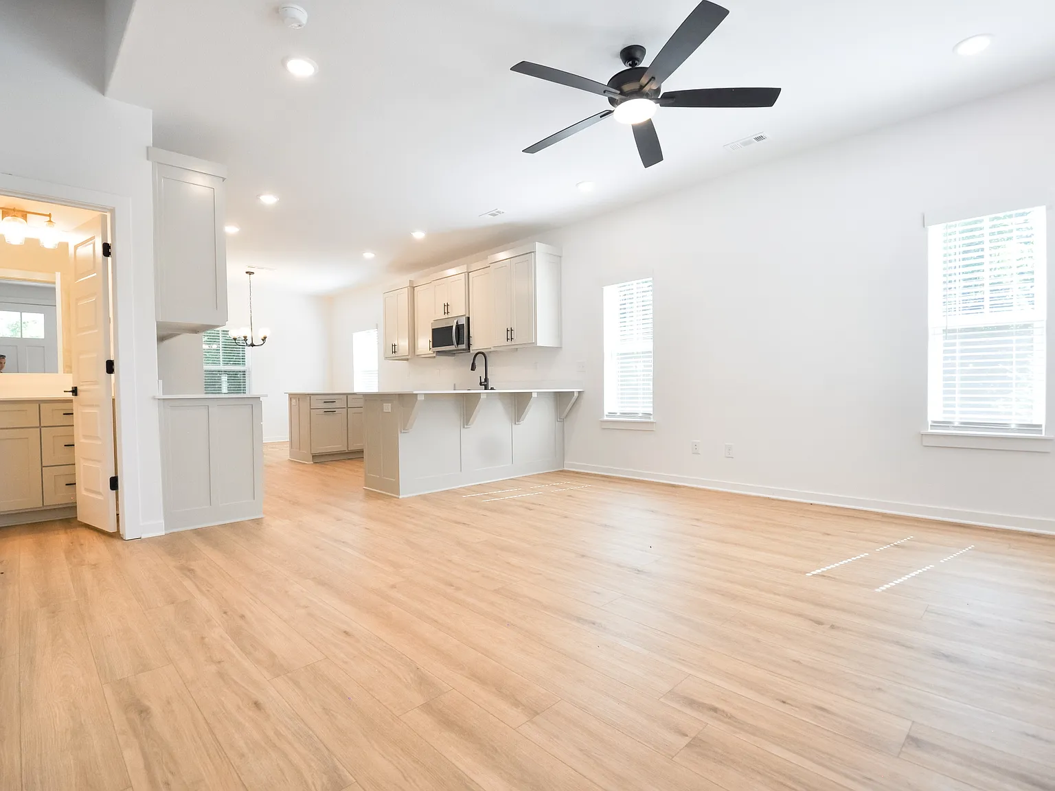 1516 Sligo Street - 1 — Photo 3