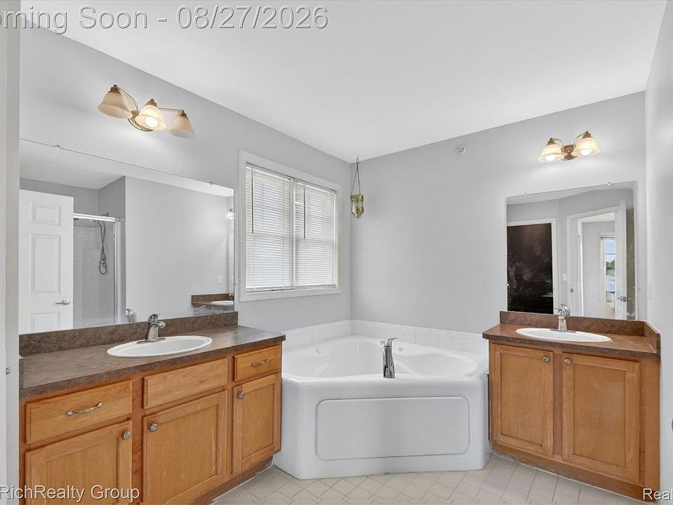 209 Amys Walk, photo 21