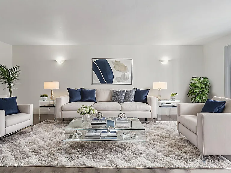La Jollan Townhomes — Photo 49