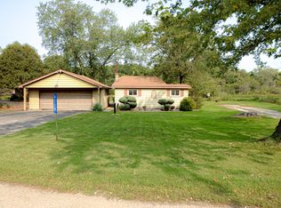 9508 274th Ave, Trevor, WI 53179