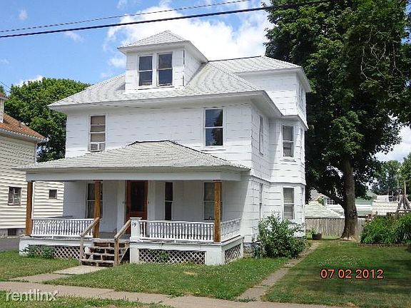 29 Dickinson